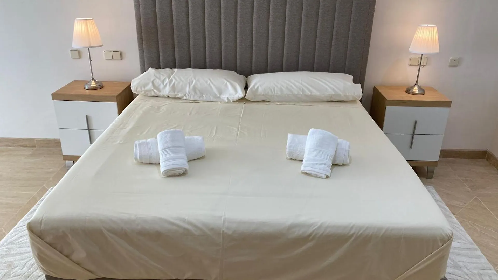 شقة Suite F, Incosol, Rio Real, ماربيا إسبانيا